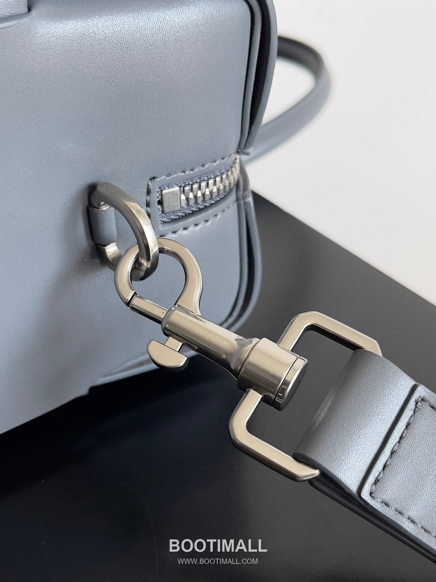 Bottega Veneta Intrecciato Calfskin Leather Black Top Handle Crossbody Briefcase Bag 보테가베네타 인트레치아토 카프스킨 레더 블랙 탑핸들 크로스바디 브리프케이스백 20191800 36cm 4