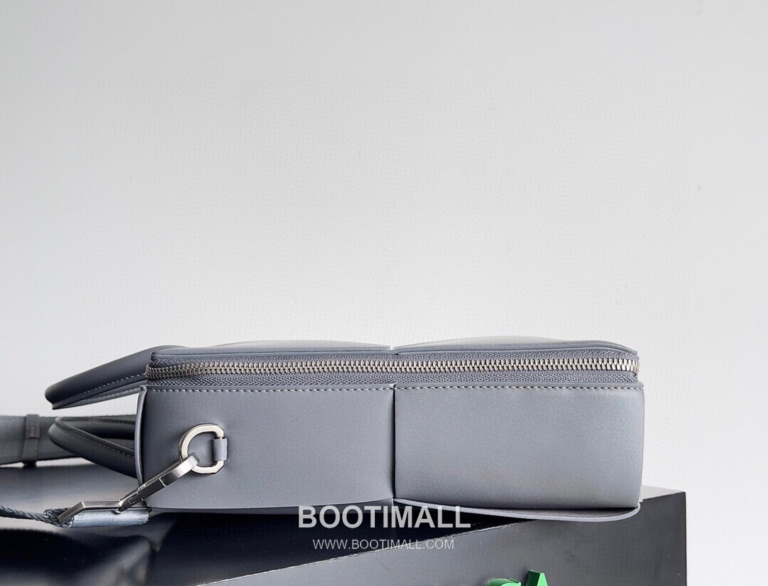 Bottega Veneta Intrecciato Calfskin Leather Black Top Handle Crossbody Briefcase Bag 보테가베네타 인트레치아토 카프스킨 레더 블랙 탑핸들 크로스바디 브리프케이스백 20191800 36cm 6