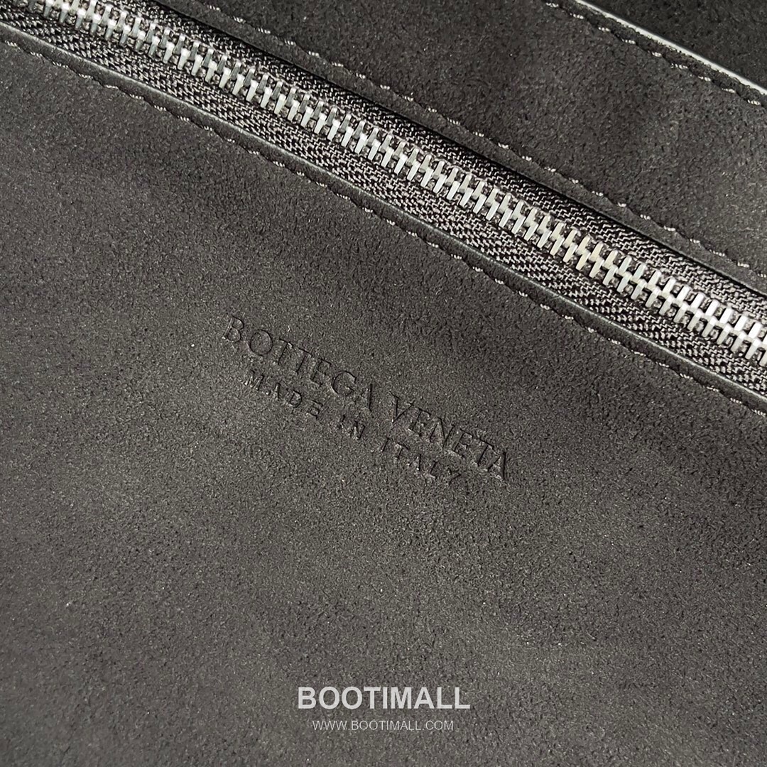 Bottega Veneta Intrecciato Calfskin Leather Black Top Handle Crossbody Briefcase Bag 보테가베네타 인트레치아토 카프스킨 레더 블랙 탑핸들 크로스바디 브리프케이스백 20191800 36cm 7