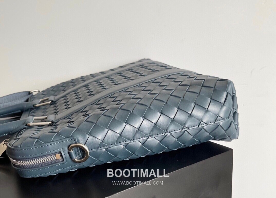 Bottega Veneta Intrecciato Calfskin Leather Black Top Handle Crossbody Briefcase Bag 보테가베네타 인트레치아토 카프스킨 레더 블랙 탑핸들 크로스바디 브리프케이스백 20191800 39cm 5