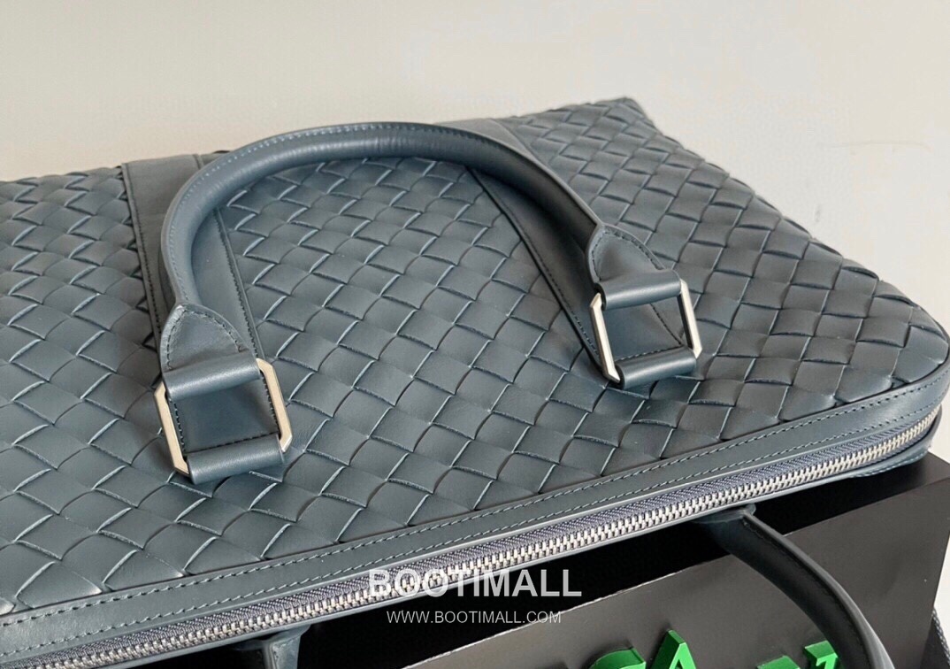 Bottega Veneta Intrecciato Calfskin Leather Black Top Handle Crossbody Briefcase Bag 보테가베네타 인트레치아토 카프스킨 레더 블랙 탑핸들 크로스바디 브리프케이스백 20191800 39cm 7