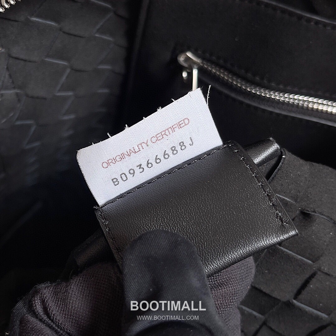 Bottega Veneta Intrecciato Calfskin Leather Black Top Handle Crossbody Briefcase Bag 보테가베네타 인트레치아토 카프스킨 레더 블랙 탑핸들 크로스바디 브리프케이스백 20191800 39cm 5