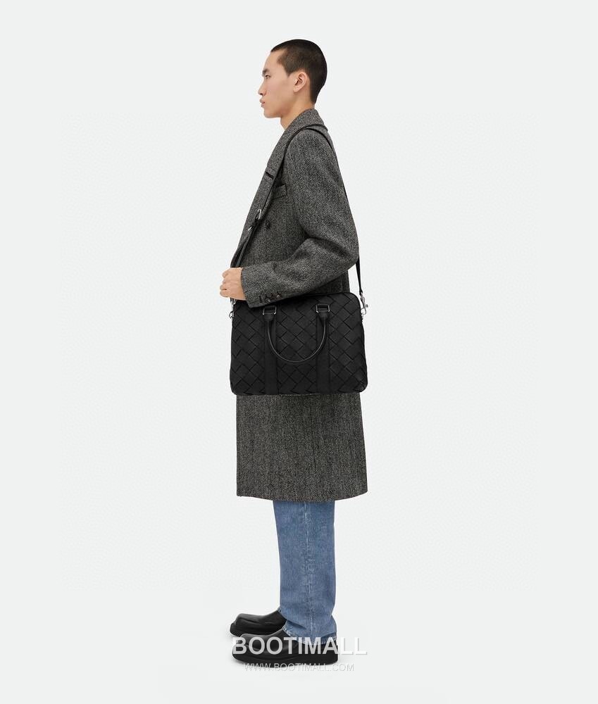 Bottega Veneta Intrecciato Grained Calfskin Leather Black Silver Hardware Briefcase Bag 보테가베네타 인트레치아토 그레인 카프스킨 레더 블랙 실버 하드웨어 브리프케이스백 36cm 5