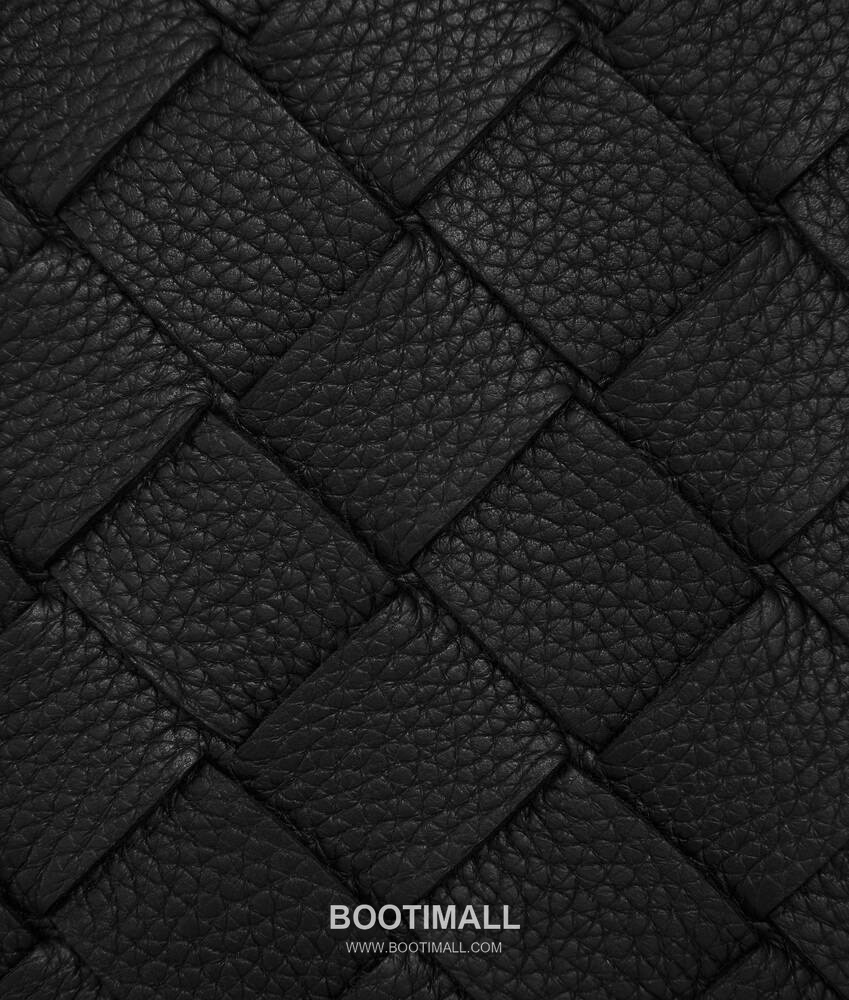 Bottega Veneta Intrecciato Grained Calfskin Leather Black Silver Hardware Briefcase Bag 보테가베네타 인트레치아토 그레인 카프스킨 레더 블랙 실버 하드웨어 브리프케이스백 36cm 6