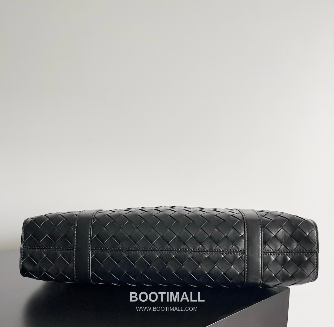 Bottega Veneta Intrecciato Calfskin Leather Black Portfolio Briefcase Bag 보테가베네타 인트레치아토 카프스킨 레더 블랙 포트폴리오 브리프케이스백 20191880 41cm 9