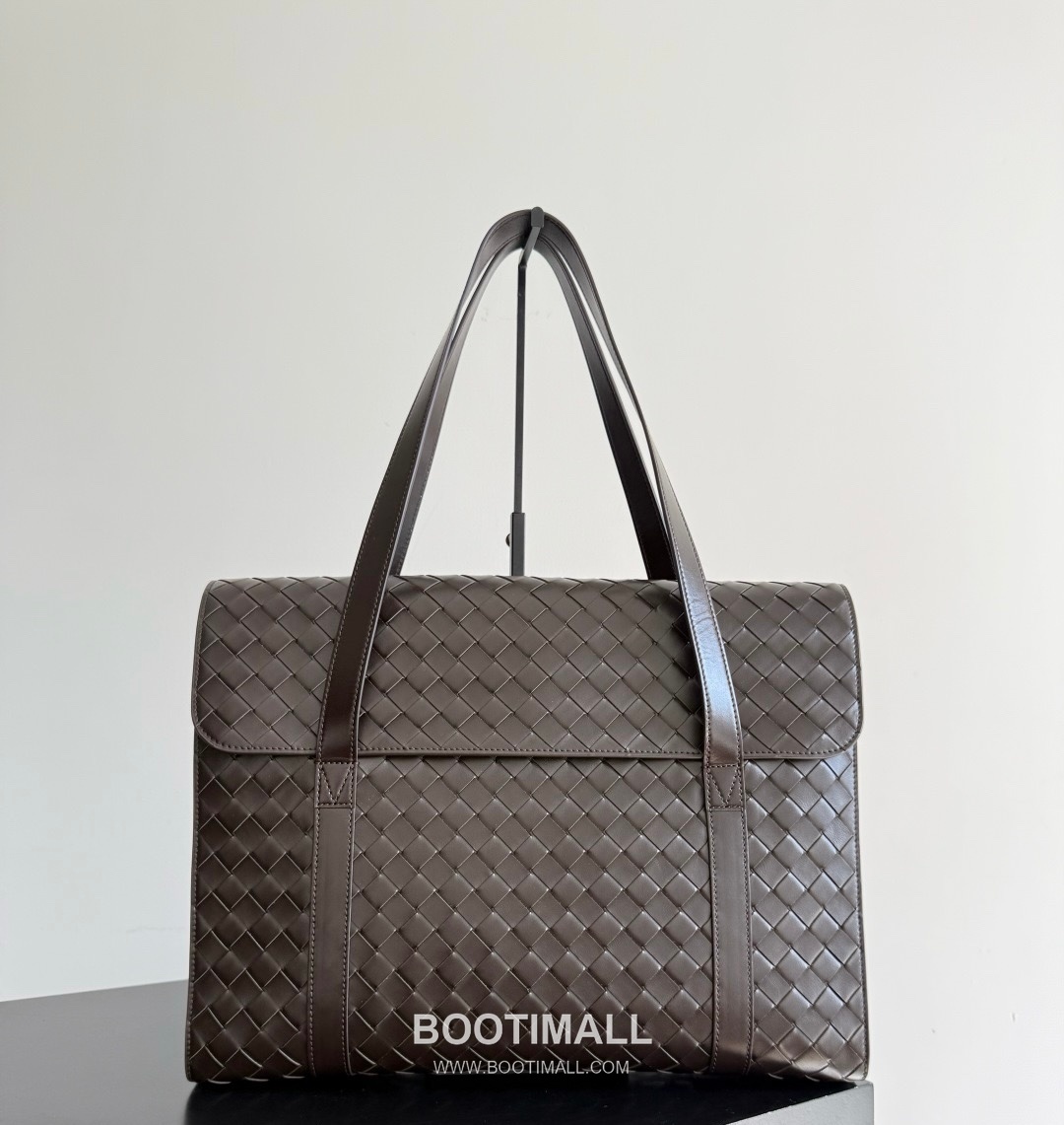 Bottega Veneta Intrecciato Calfskin Leather Black Portfolio Briefcase Bag 보테가베네타 인트레치아토 카프스킨 레더 블랙 포트폴리오 브리프케이스백 20191880 41cm 1