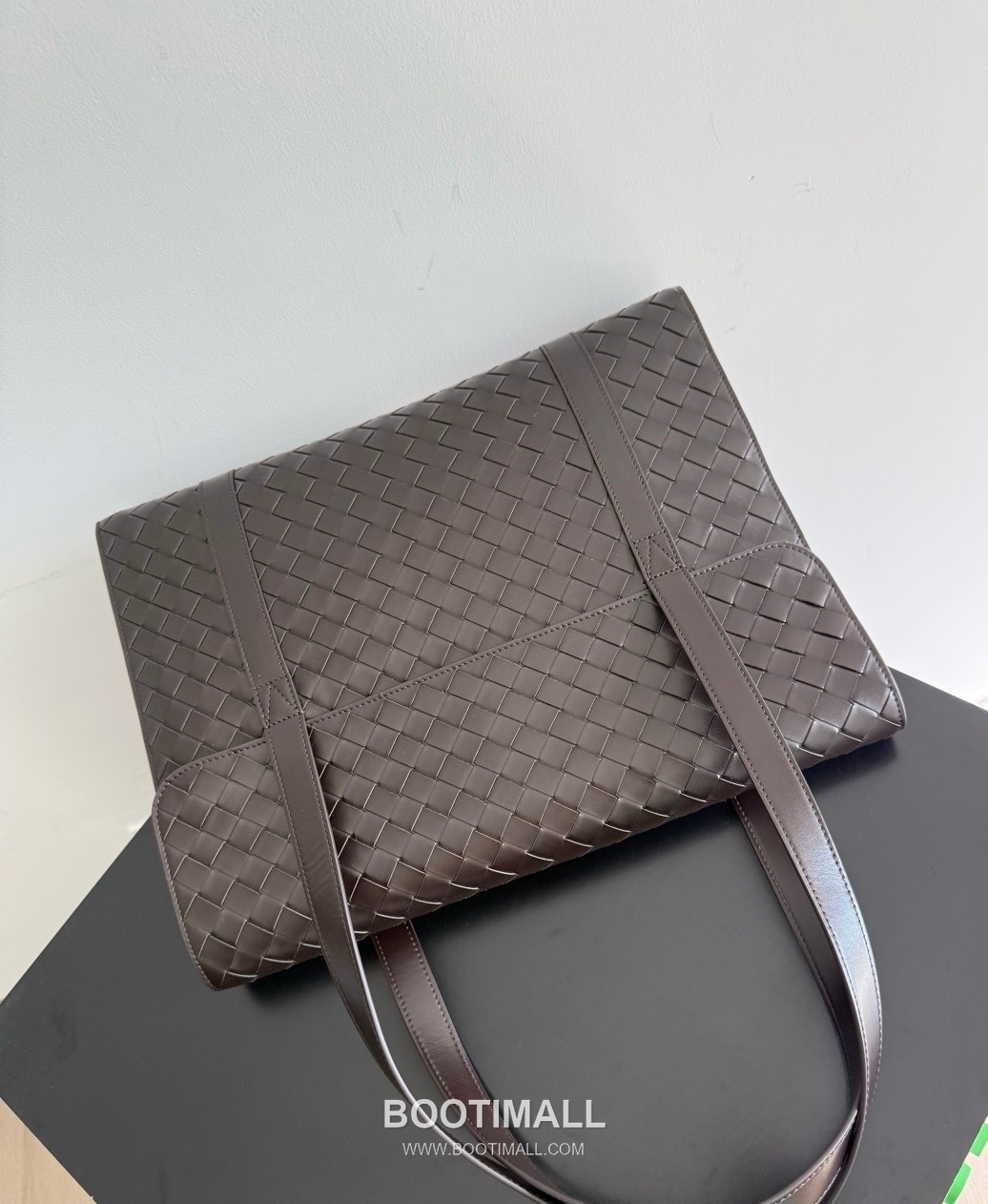 Bottega Veneta Intrecciato Calfskin Leather Black Portfolio Briefcase Bag 보테가베네타 인트레치아토 카프스킨 레더 블랙 포트폴리오 브리프케이스백 20191880 41cm 4