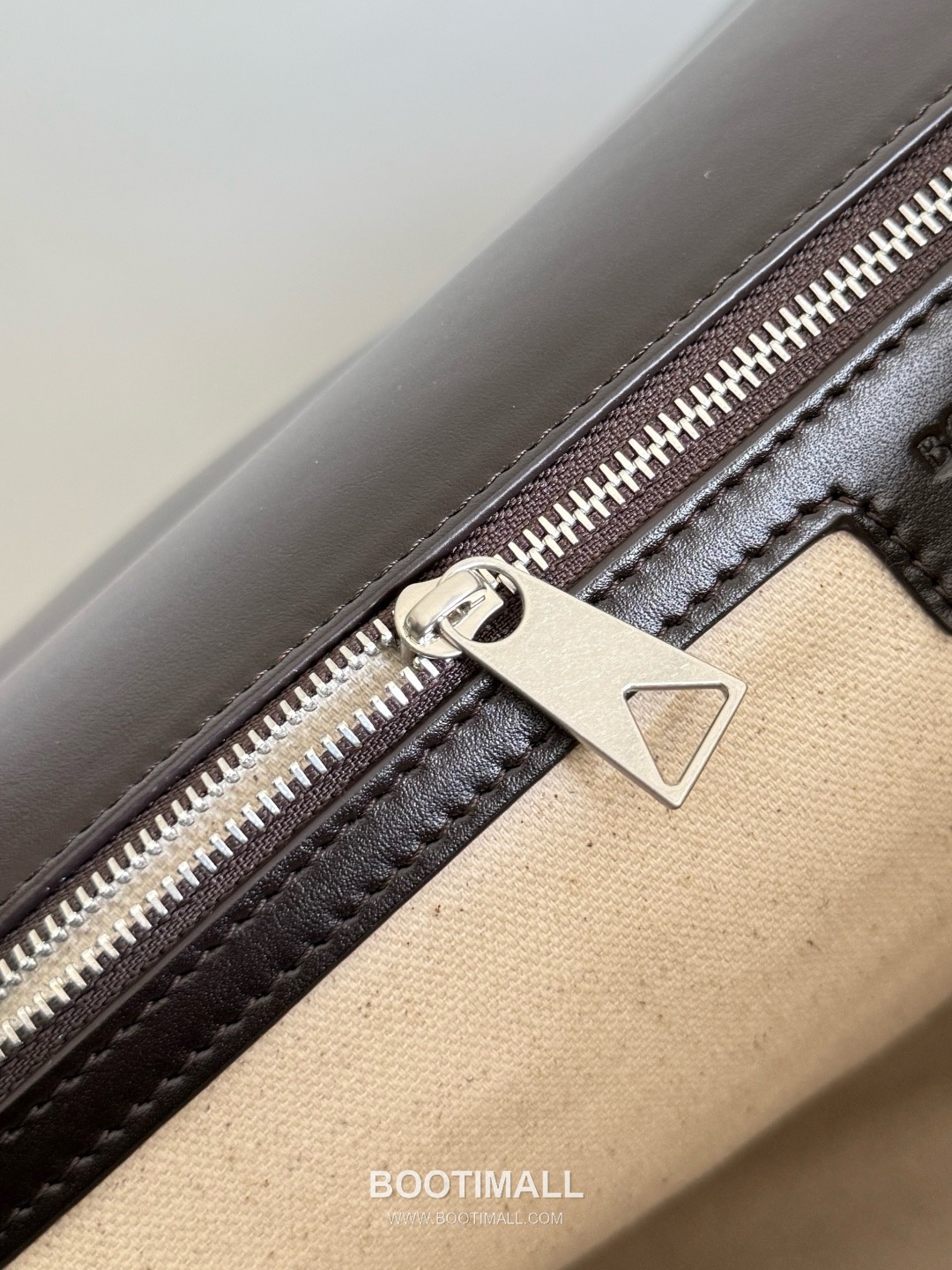 Bottega Veneta Intrecciato Calfskin Leather Black Portfolio Briefcase Bag 보테가베네타 인트레치아토 카프스킨 레더 블랙 포트폴리오 브리프케이스백 20191880 41cm 7