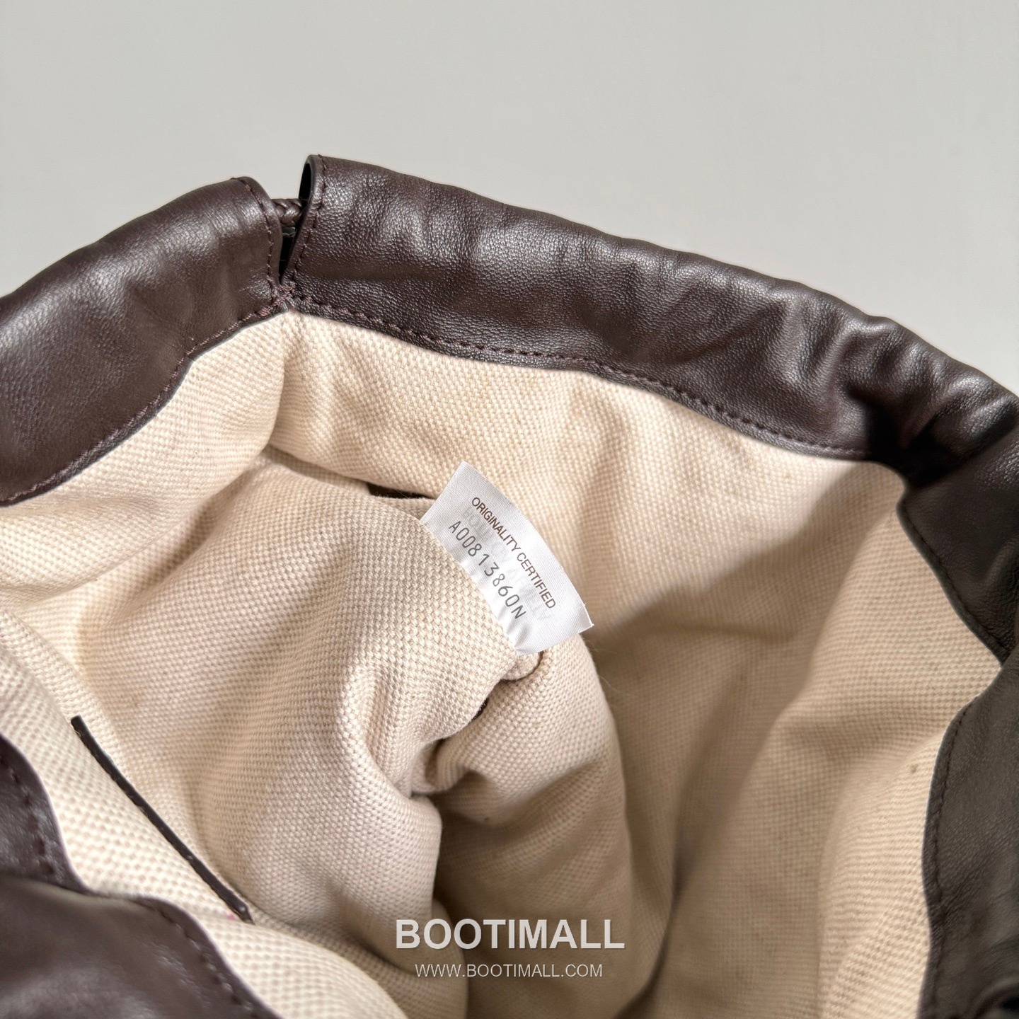 Bottega Veneta Dustbag Intrecciato Calfskin Leather Black Drawstring Pouch Bag 보테가베네타 더스트백 인트레치아토 카프스킨 레더 블랙 드로스트링 파우치백 20128019 29cm 7