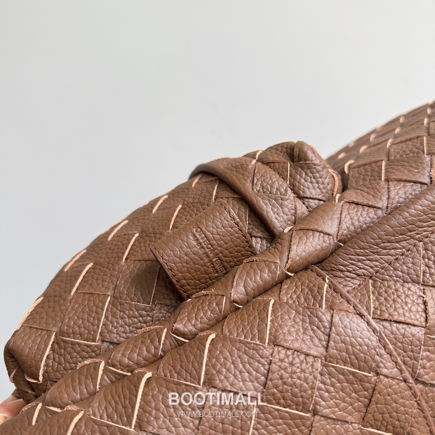 Bottega Veneta Calfskin Leather Black Wide Strap Backpack 보테가베네타 카프스킨 레더 블랙 와이드 스트랩 백팩 20192000 46.5cm 5