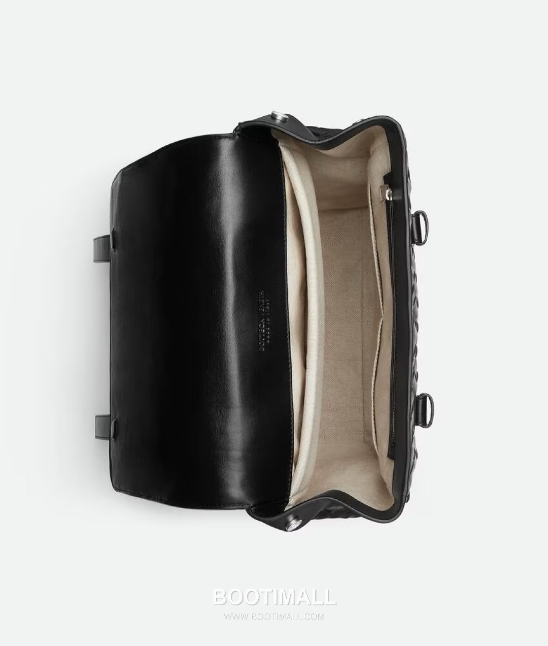 Bottega Veneta Back To School Calfskin Leather Black Flap Pocket Backpack 보테가베네타 백투스쿨 카프스킨 레더 블랙 플랩 포켓 백팩 20192180 39cm 3