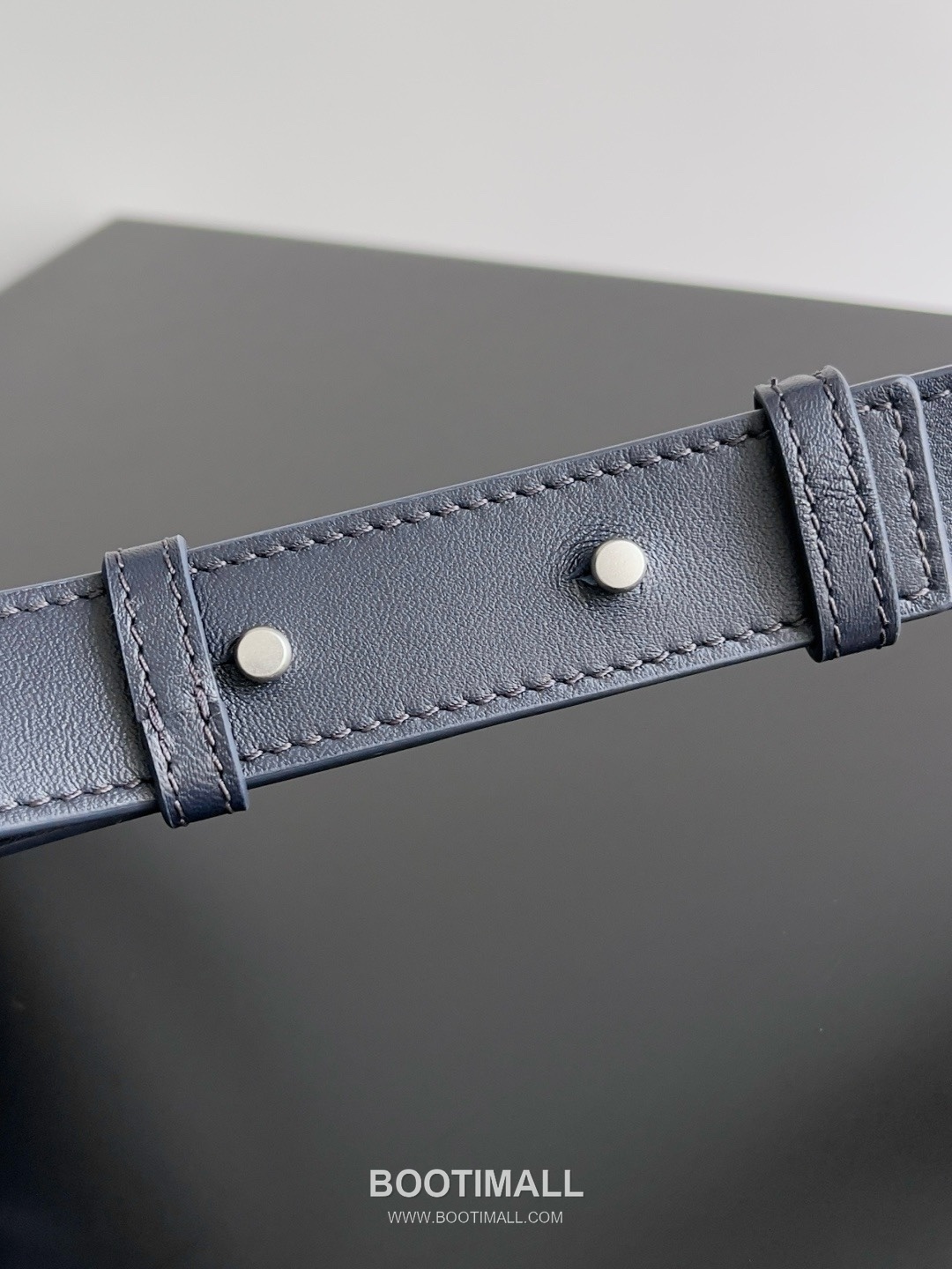 Bottega Veneta Back To School Calfskin Leather Black Flap Pocket Backpack 보테가베네타 백투스쿨 카프스킨 레더 블랙 플랩 포켓 백팩 20192180 39cm 5