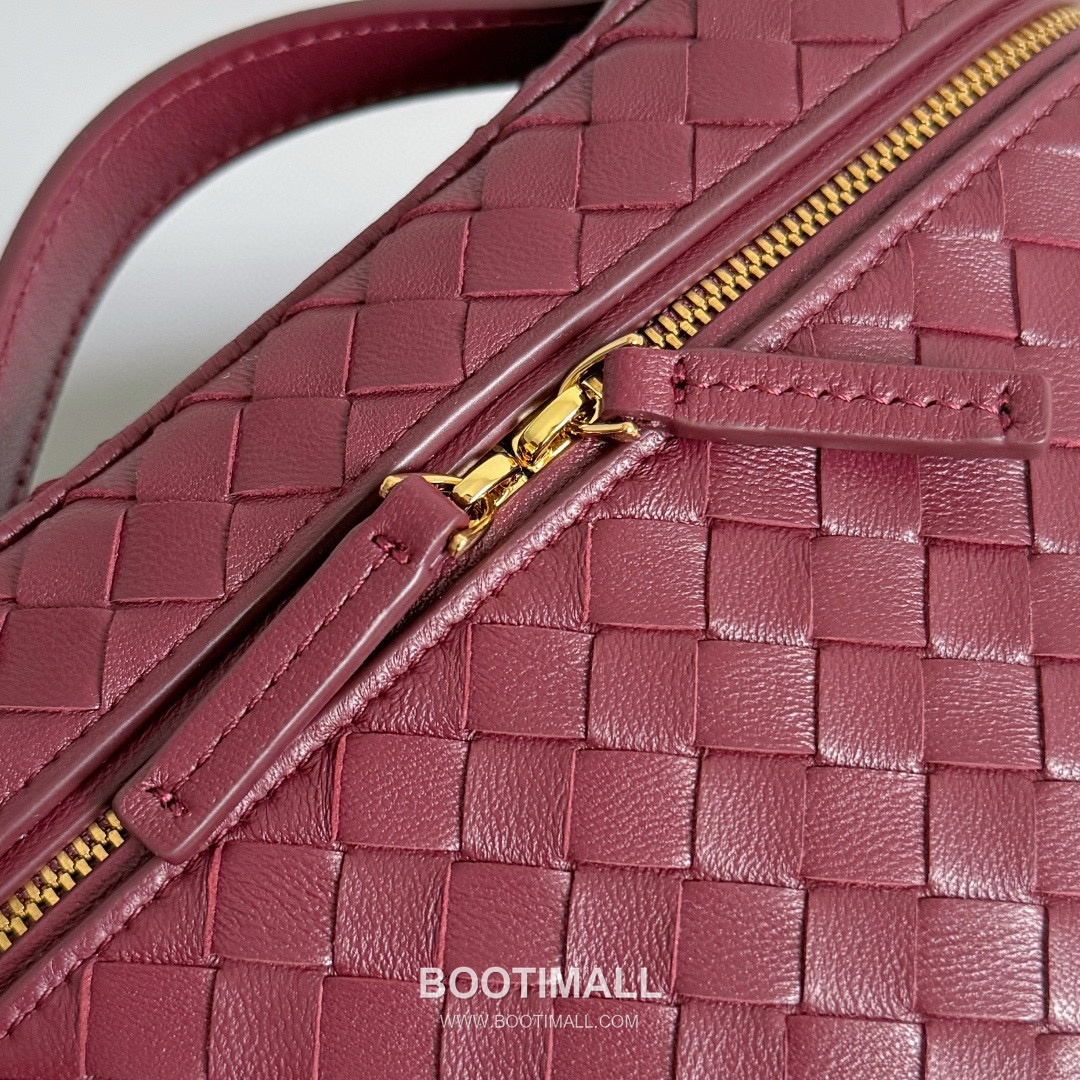 Bottega Veneta Soft Vanity Lambskin Leather Black Clutch Shoulder Bag 보테가베네타 소프트 베니티 램스킨 레더 블랙 클러치 숄더백 20191100 19cm 6