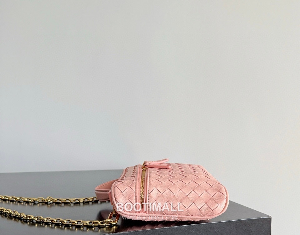 Bottega Veneta Soft Vanity Lambskin Leather Black Clutch Shoulder Bag 보테가베네타 소프트 베니티 램스킨 레더 블랙 클러치 숄더백 20191100 19cm 4