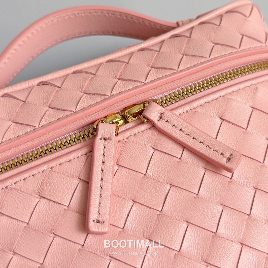 Bottega Veneta Soft Vanity Lambskin Leather Black Clutch Shoulder Bag 보테가베네타 소프트 베니티 램스킨 레더 블랙 클러치 숄더백 20191100 19cm 6