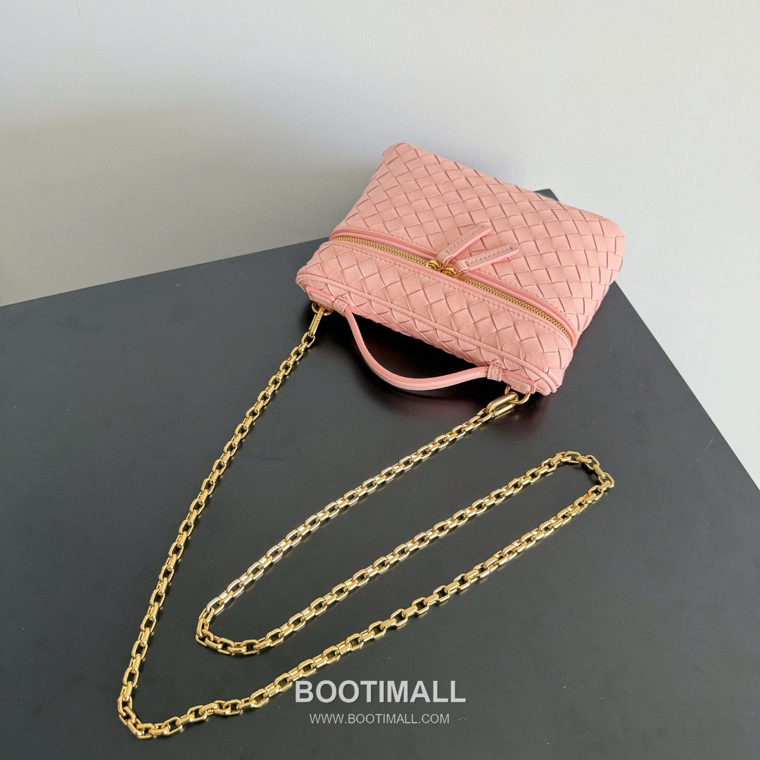 Bottega Veneta Soft Vanity Lambskin Leather Black Clutch Shoulder Bag 보테가베네타 소프트 베니티 램스킨 레더 블랙 클러치 숄더백 20191100 19cm 7