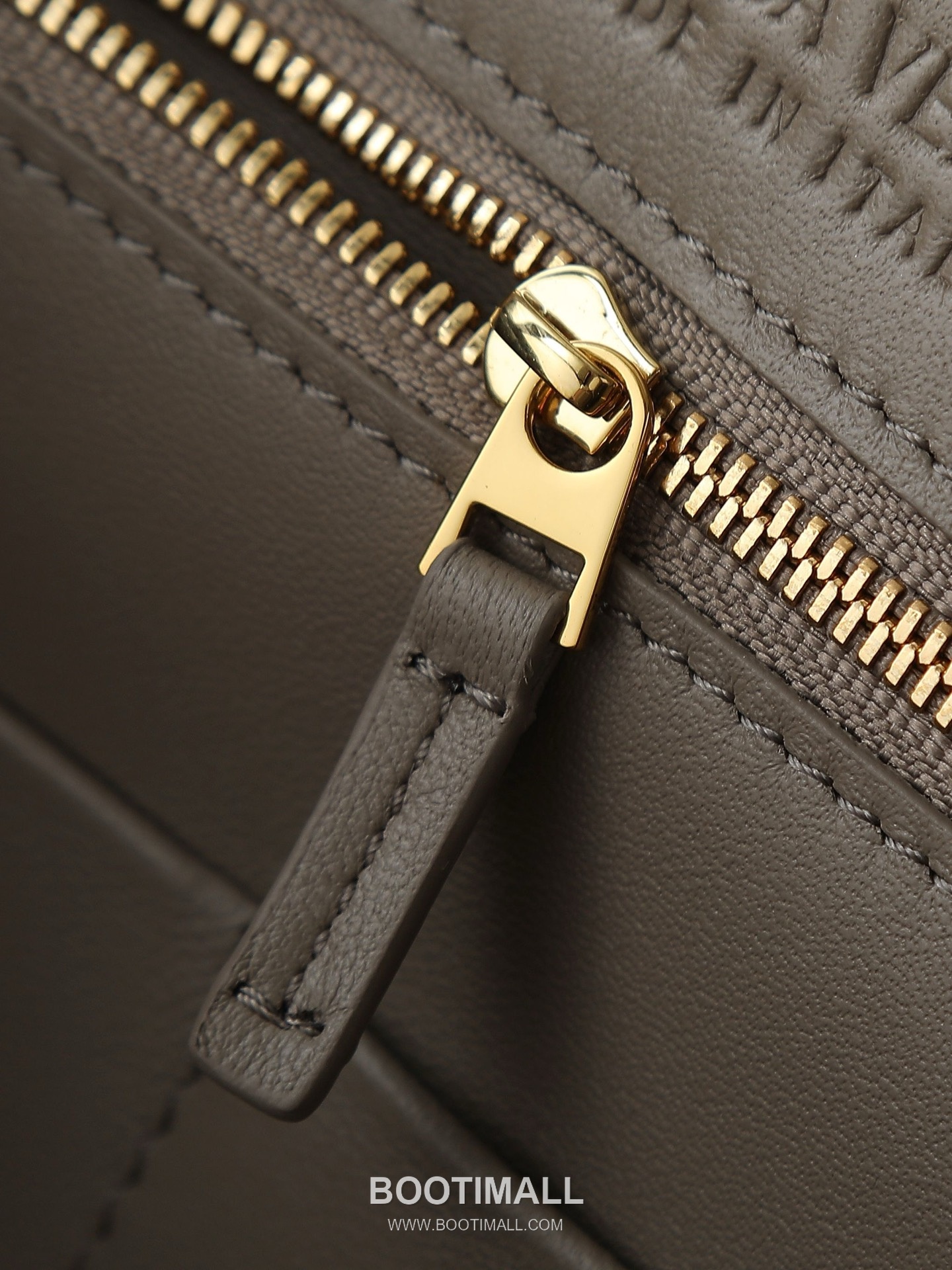 Bottega Veneta Andiamo Lambskin Leather Black Adjustable Strap Shoulder Bag 보테가베네타 안디아모 램스킨 레더 블랙 조절형 스트랩 숄더백 20192180 32cm 7