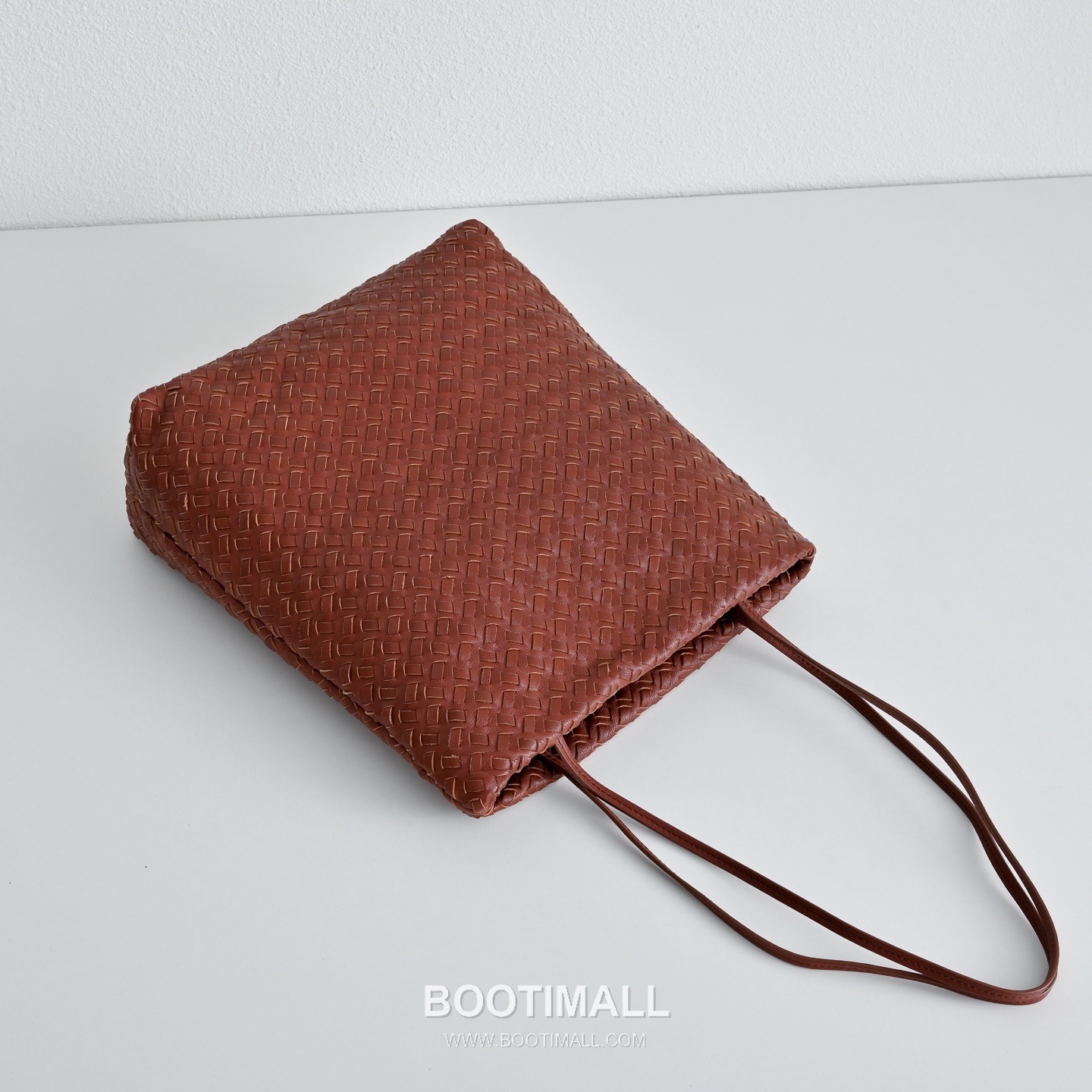 The Row Lilou Goatskin Woven Tote Bag with Hand Braided Detail 더로우 릴루 고트스킨 핸드 브레이디드 토트백 26cm 5