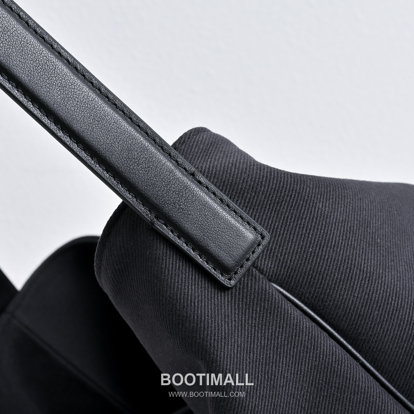 The Row Park Twill Cotton Canvas Tote Bag with Calfskin Trim Detail 더로우 파크 트윌 코튼 캔버스 카프스킨 트림 토트백 36cm 4