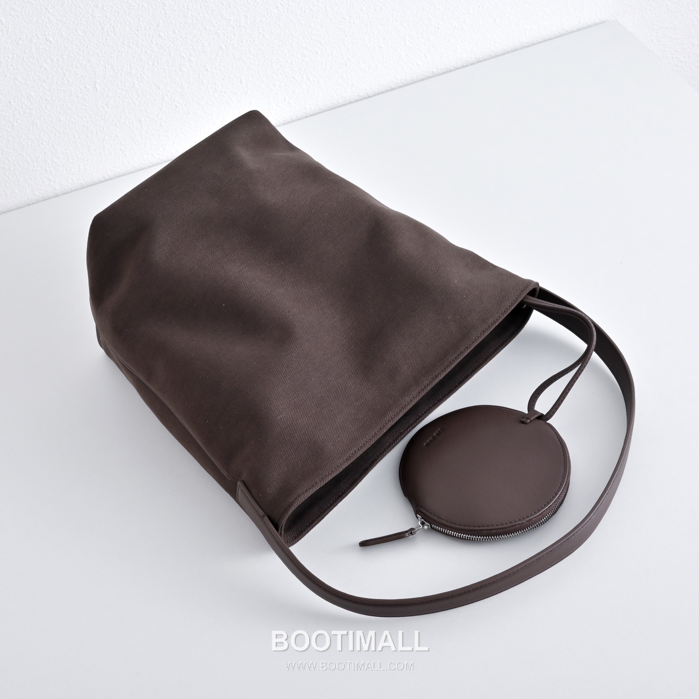 The Row Park Twill Cotton Canvas Tote Bag with Calfskin Trim Detail 더로우 파크 트윌 코튼 캔버스 카프스킨 트림 토트백 28cm 5