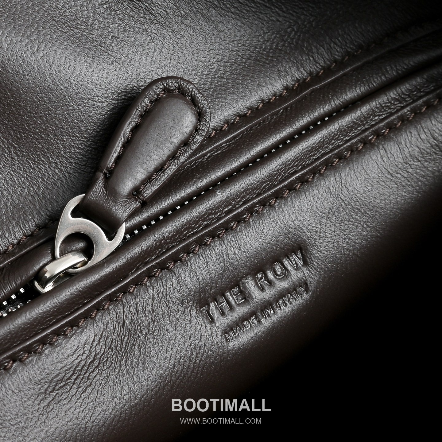 The Row N/S Annie Calfskin Crossbody Bag with Adjustable Strap Detail 더로우 N/S 애니 카프스킨 조절 스트랩 크로스백 13.5cm 7