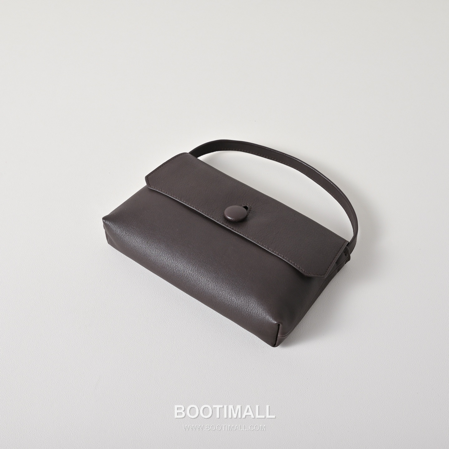 The Row Sally Calfskin Handbag with Button Closure Detail 더로우 샐리 카프스킨 버튼 클로저 핸드백 19cm 4