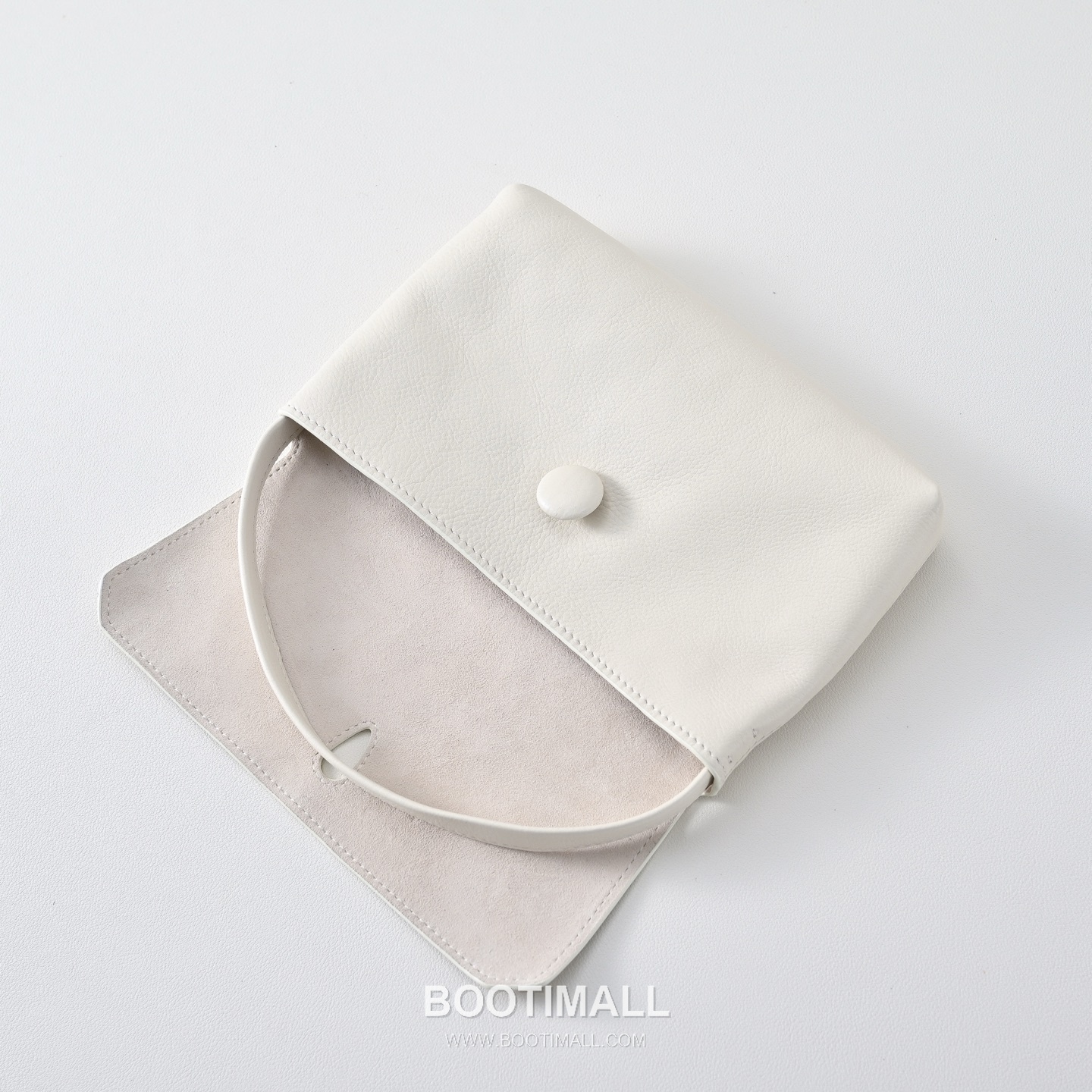 The Row Sally Calfskin Handbag with Button Closure Detail 더로우 샐리 카프스킨 버튼 클로저 핸드백 19cm 4