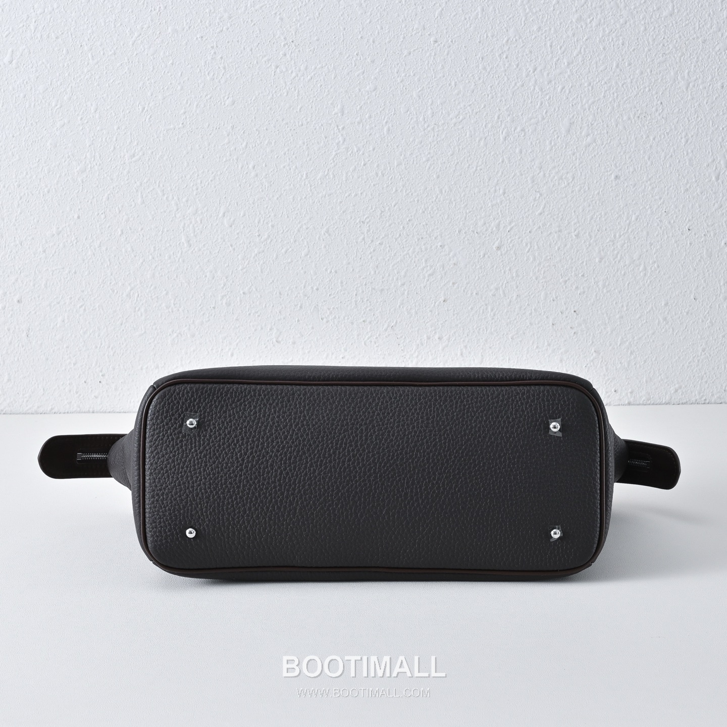 The Row Alger Calfskin Travel Tote Bag with Top Handle Detail 더로우 알제르 카프스킨 탑핸들 트래블 토트백 40cm 9