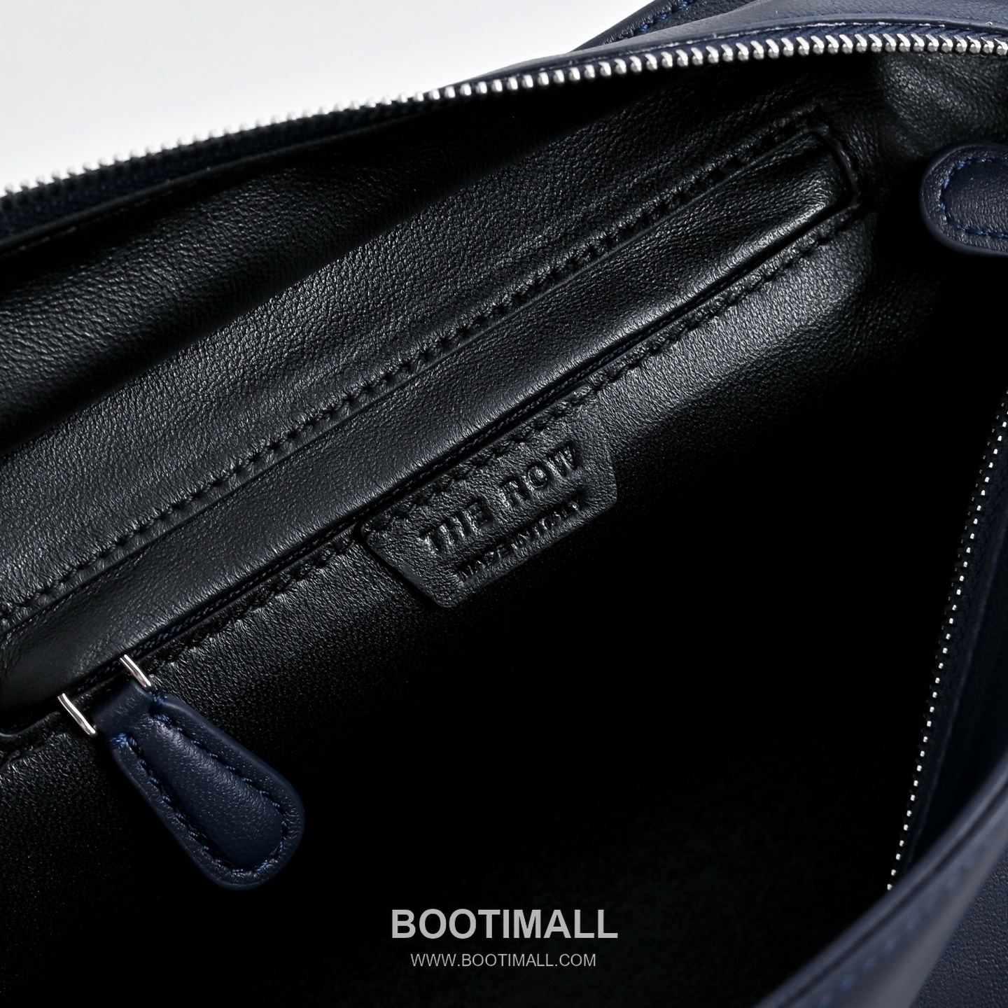 The Row Terrasse Lambskin Crossbody Bag with Strap Detail 더로우 테라스 램스킨 스트랩 숄더백 27cm 7