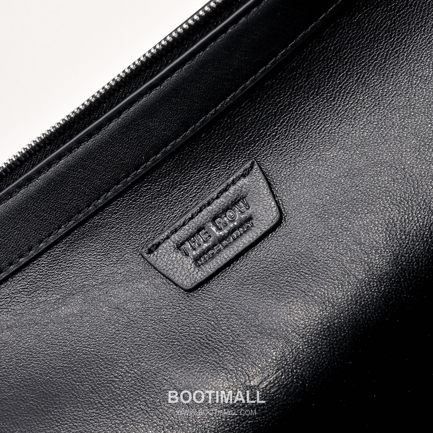 The Row Allie Calfskin Shoulder Bag with Adjustable Strap Detail 더로우 알리 카프스킨 조절 스트랩 숄더백 42cm 6