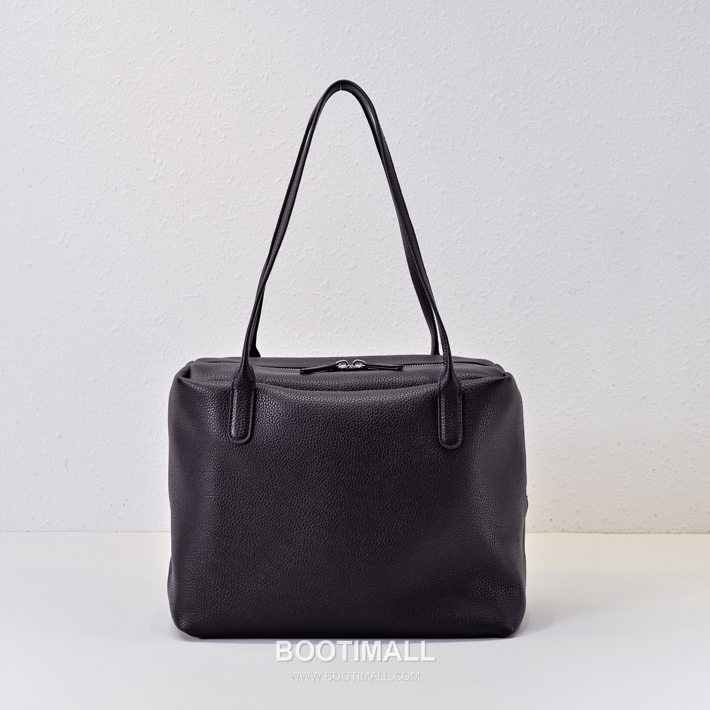 The Row Henri Calfskin Tote Bag with Soft Structure Detail 더로우 앙리 카프스킨 소프트 스트럭처 토트백 27cm 1