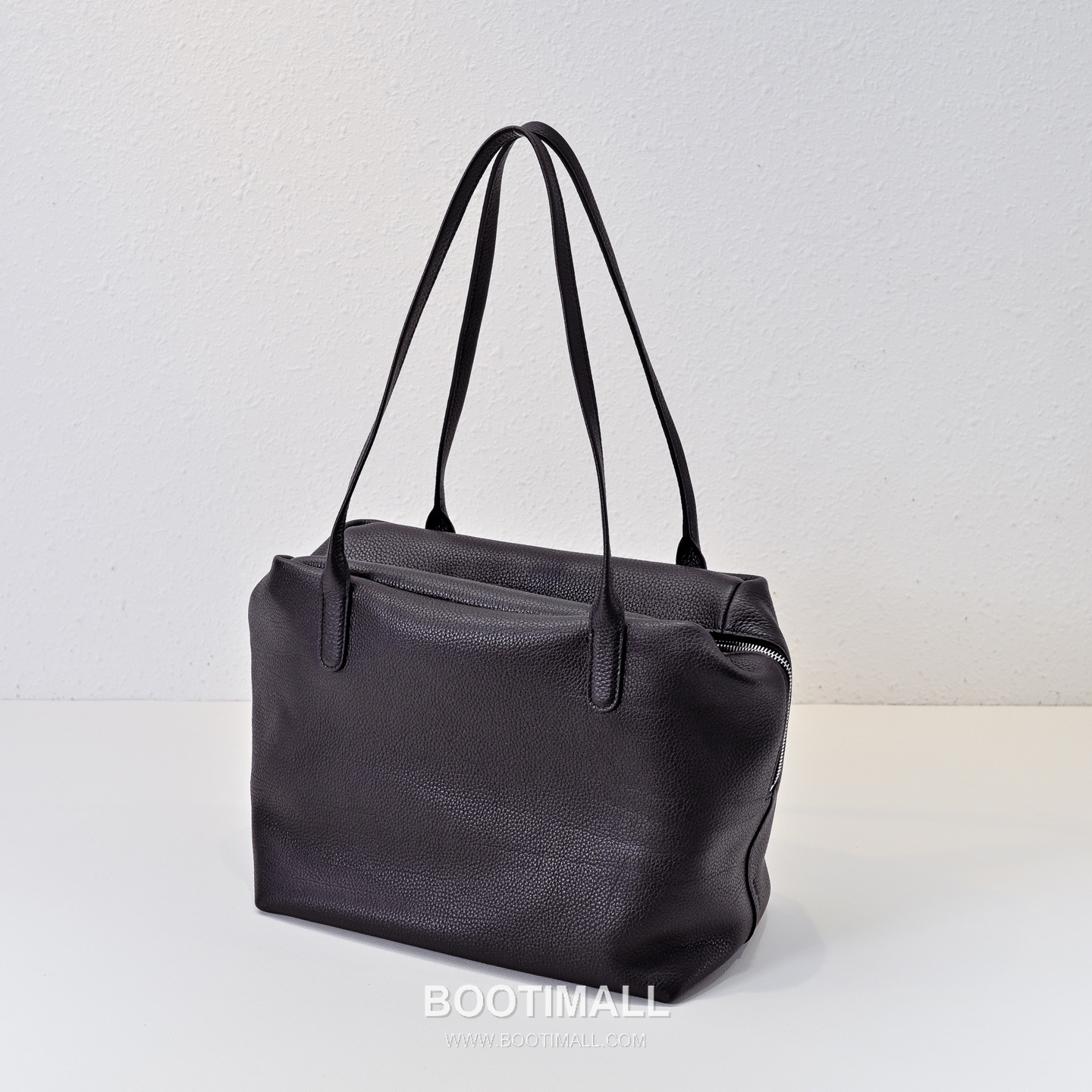 The Row Henri Calfskin Tote Bag with Soft Structure Detail 더로우 앙리 카프스킨 소프트 스트럭처 토트백 27cm 2