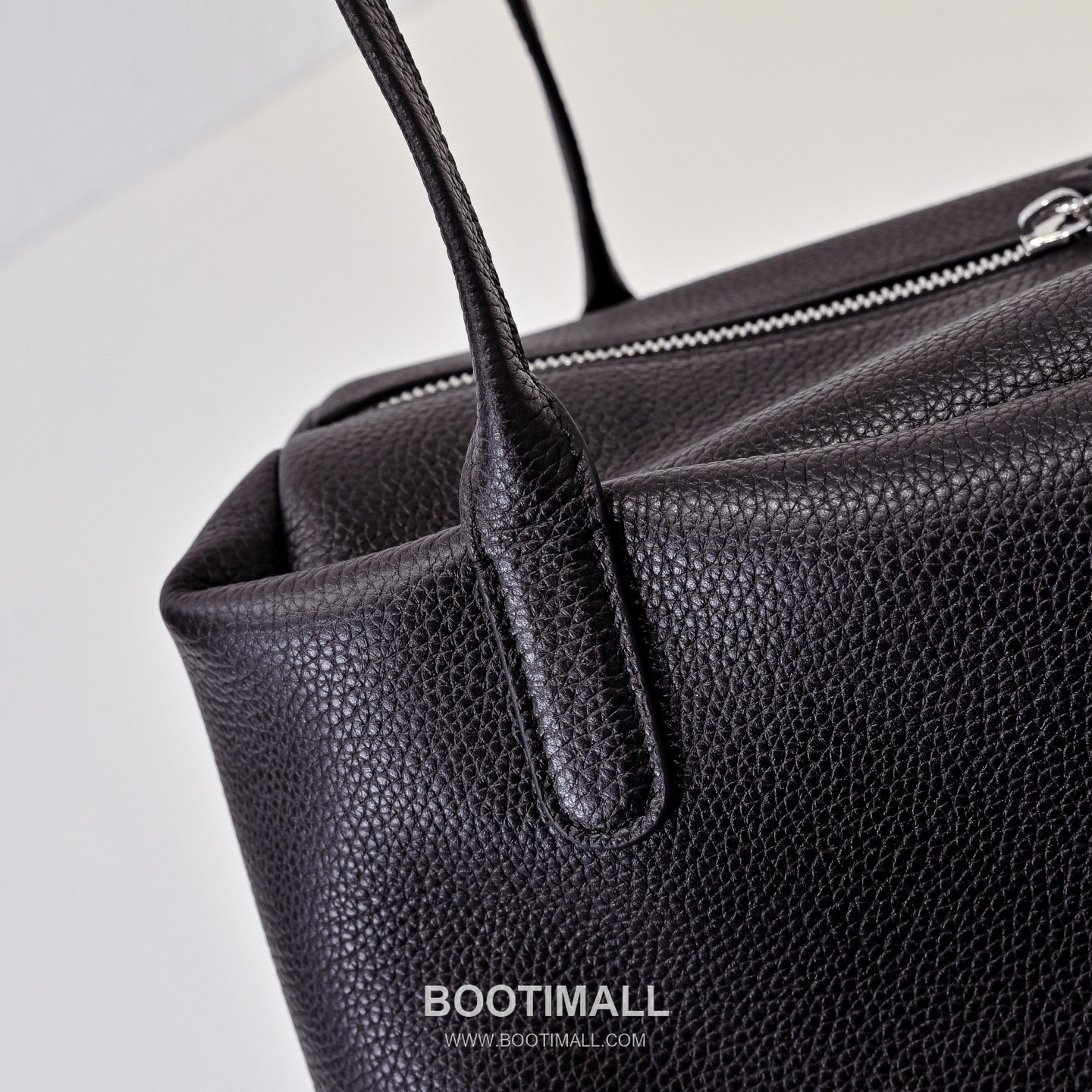 The Row Henri Calfskin Tote Bag with Soft Structure Detail 더로우 앙리 카프스킨 소프트 스트럭처 토트백 27cm 6