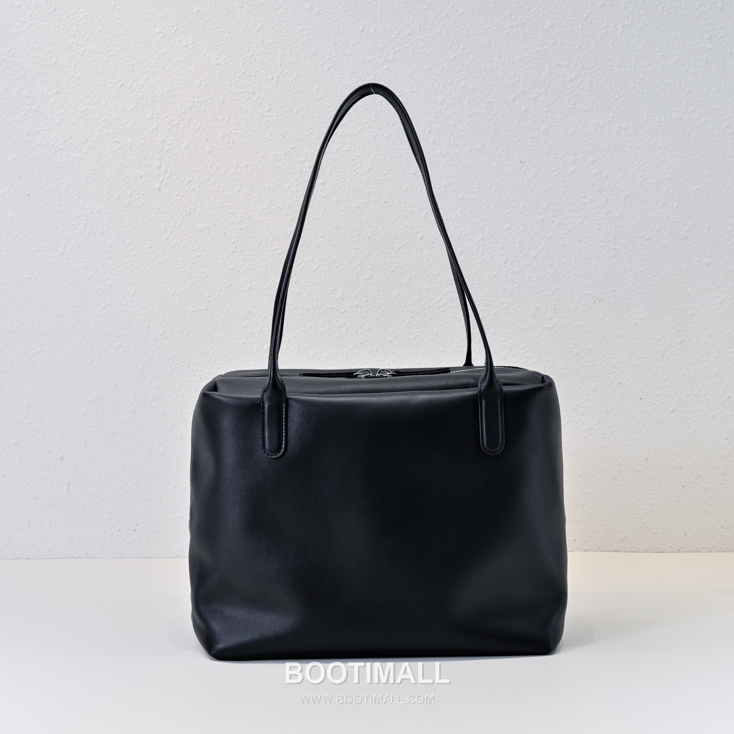 The Row Henri Calfskin Tote Bag with Soft Structure Detail 더로우 앙리 카프스킨 소프트 스트럭처 토트백 27cm 1