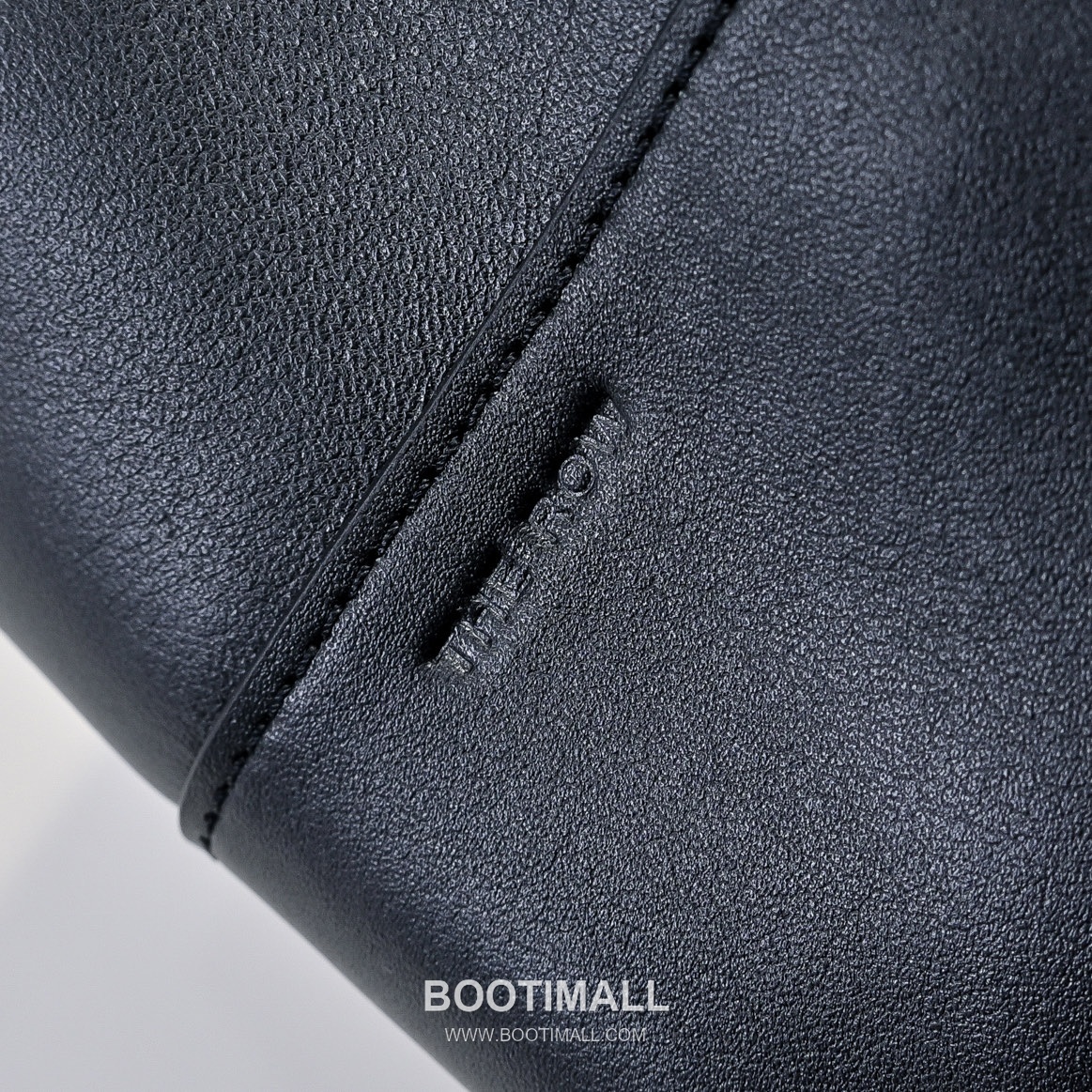 The Row Henri Calfskin Tote Bag with Soft Structure Detail 더로우 앙리 카프스킨 소프트 스트럭처 토트백 27cm 8