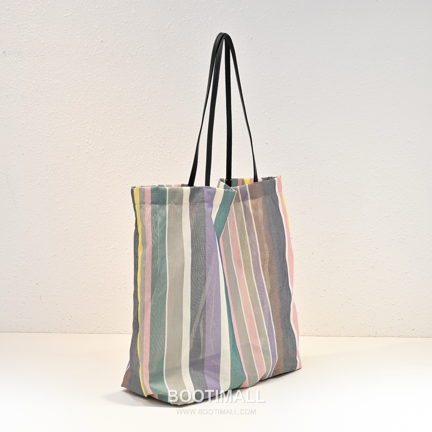 The Row PVC PET Tote Bag with Lambskin Strap Detail 더로우 PVC PET 램스킨 스트랩 토트백 48cm 3