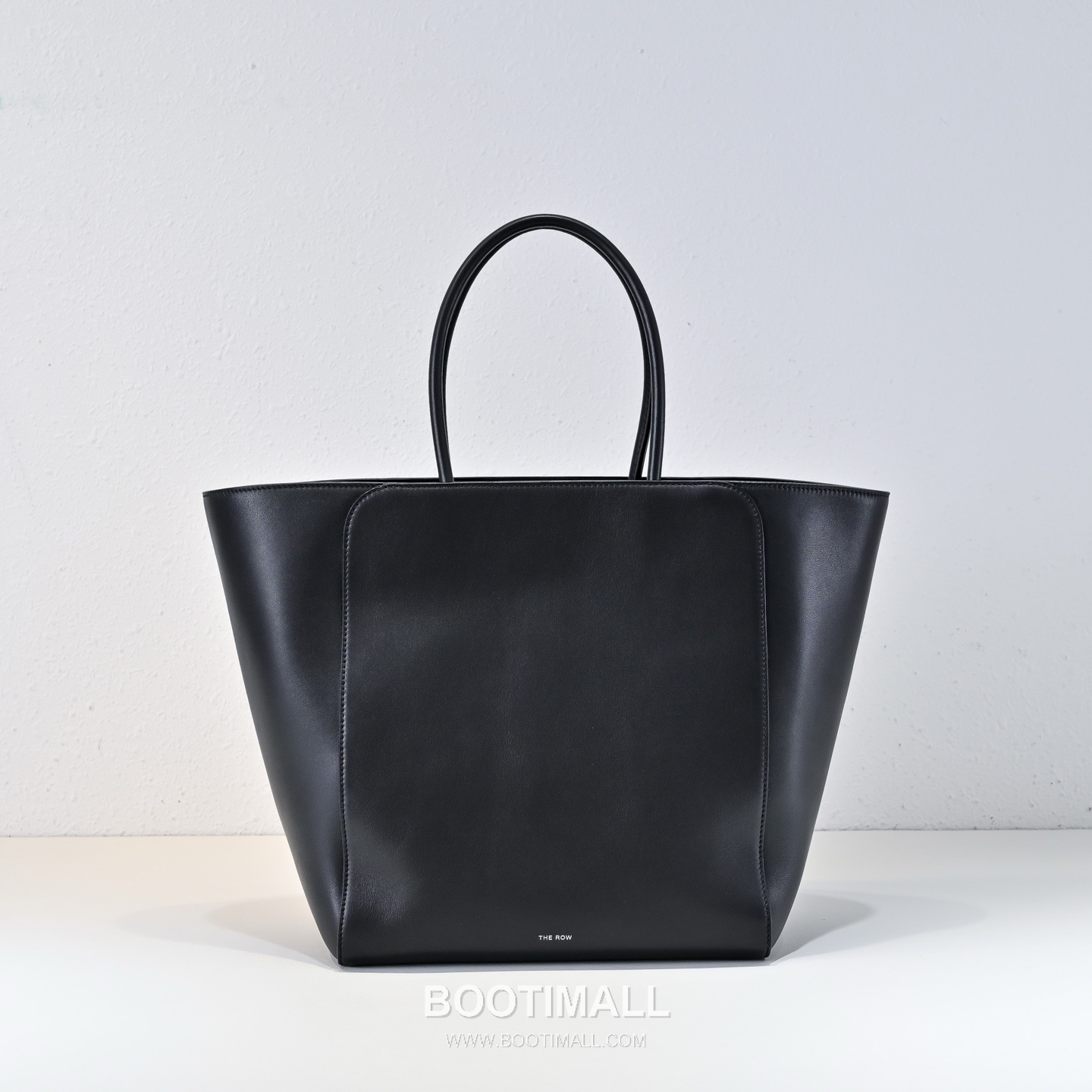 The Row Calfskin Tote Bag with Wide Opening Detail 더로우 카프스킨 와이드 오프닝 토트백 47cm 1