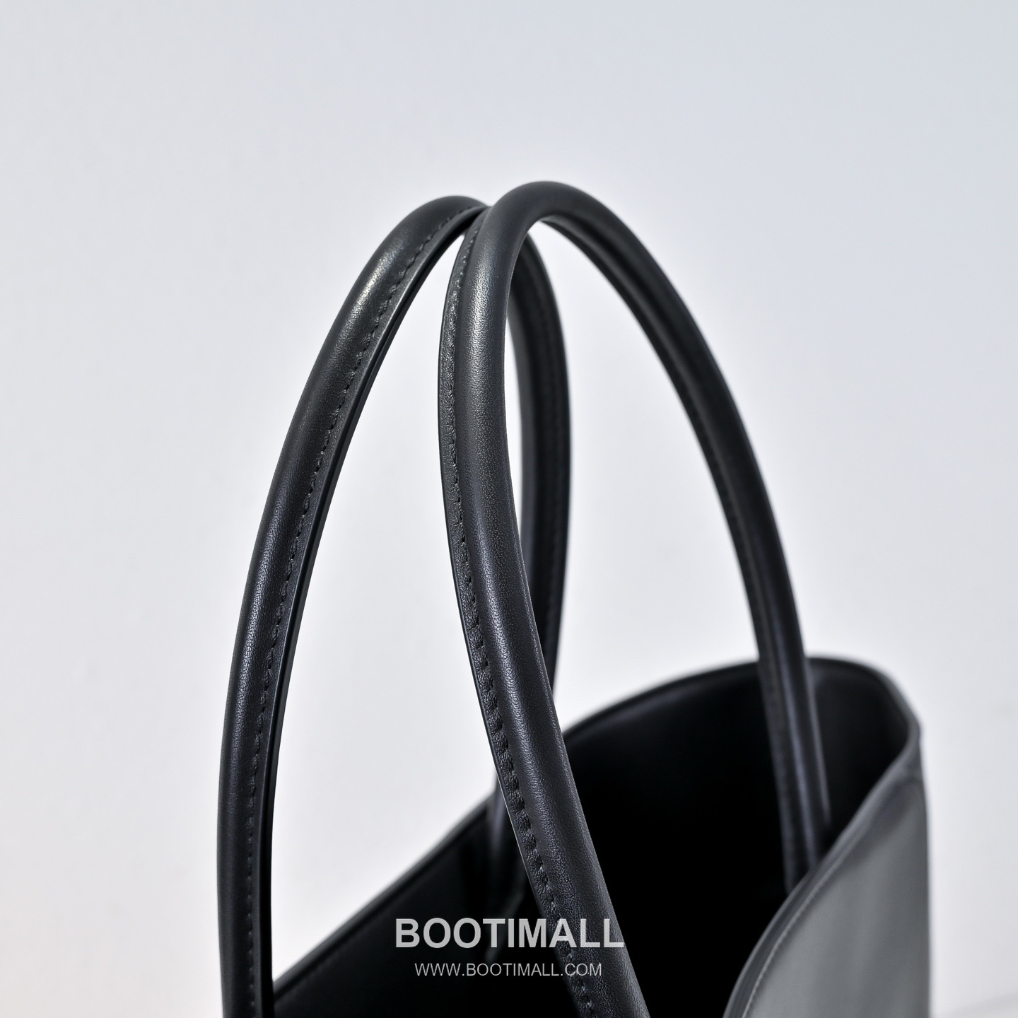 The Row Calfskin Tote Bag with Wide Opening Detail 더로우 카프스킨 와이드 오프닝 토트백 47cm 5