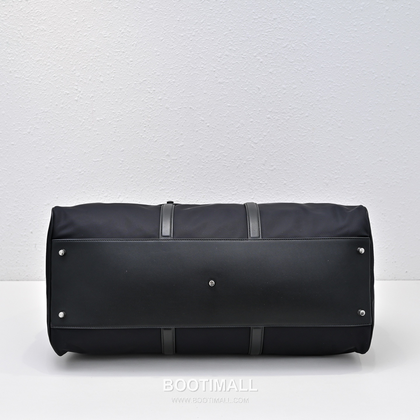 The Row Myles Nylon Duffle Bag with Calfskin Trim Detail 더로우 마일스 나일론 카프스킨 트림 더플 토트백 51cm 9