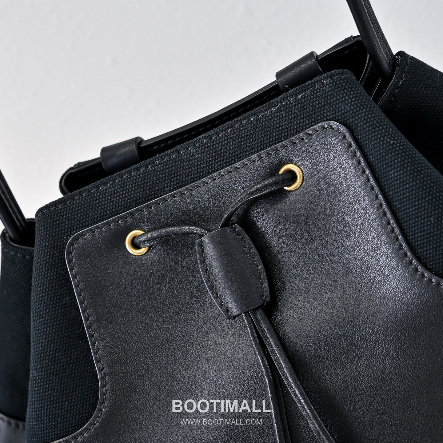 The Row Calfskin Backpack with Large Capacity Detail 더로우 카프스킨 라지 캐파시티 백팩 27cm 4