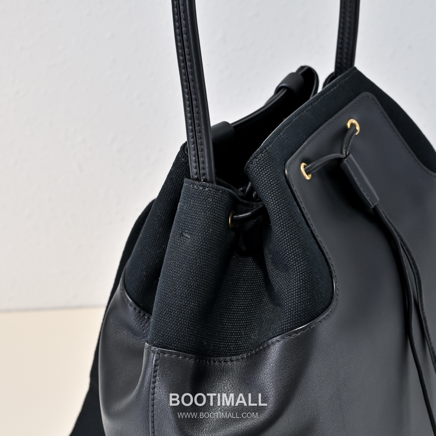 The Row Calfskin Backpack with Large Capacity Detail 더로우 카프스킨 라지 캐파시티 백팩 27cm 5