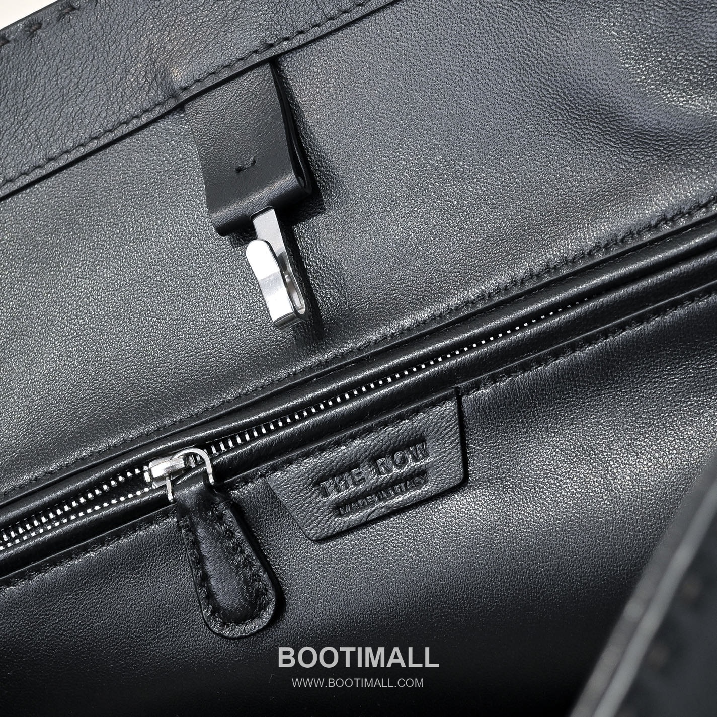 The Row Alger Calfskin Tote Bag with Curved Body and Long Handle Detail 더로우 알제르 카프스킨 커브드 바디 롱핸들 토트백 43cm 8