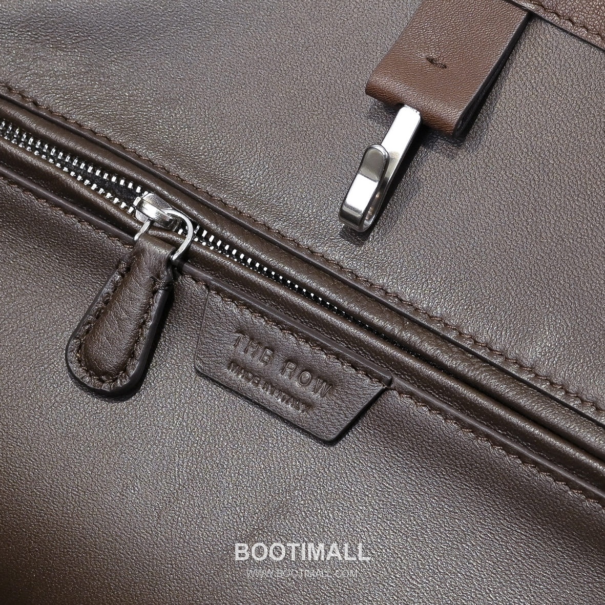 The Row Alger Calfskin Tote Bag with Curved Body and Long Handle Detail 더로우 알제르 카프스킨 커브드 바디 롱핸들 토트백 43cm 6