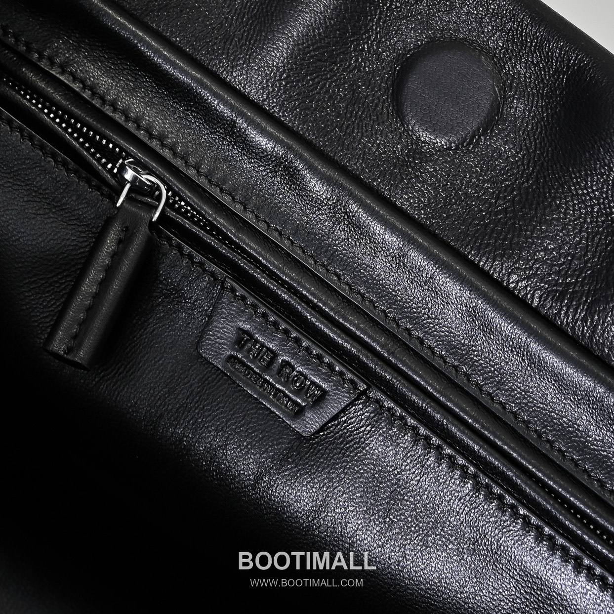 The Row Nuance Lambskin Tote Bag with External Stitch Detail 더로우 뉴앙스 램스킨 외부 스티치 토트백 47cm 7