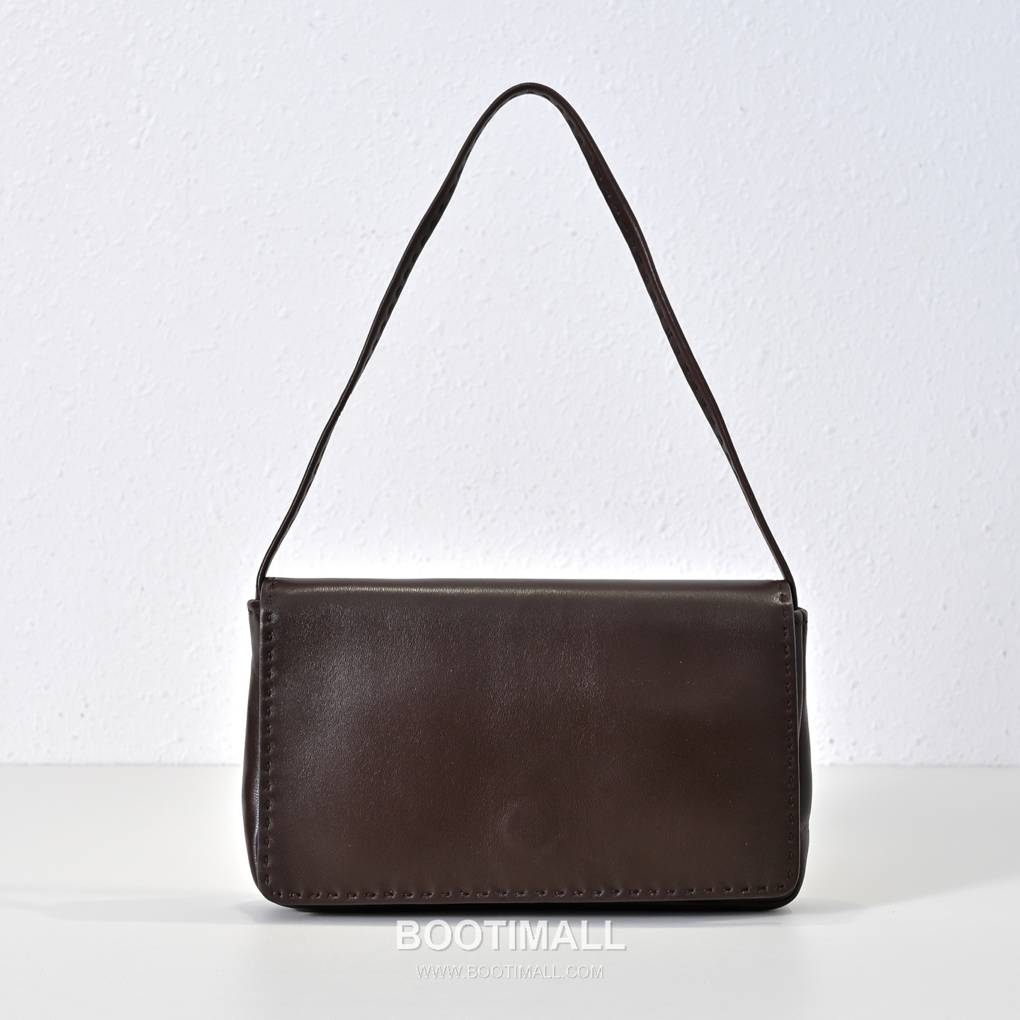 The Row Nuance Lambskin Tote Bag with External Stitch Detail 더로우 뉴앙스 램스킨 외부 스티치 토트백 29cm 1