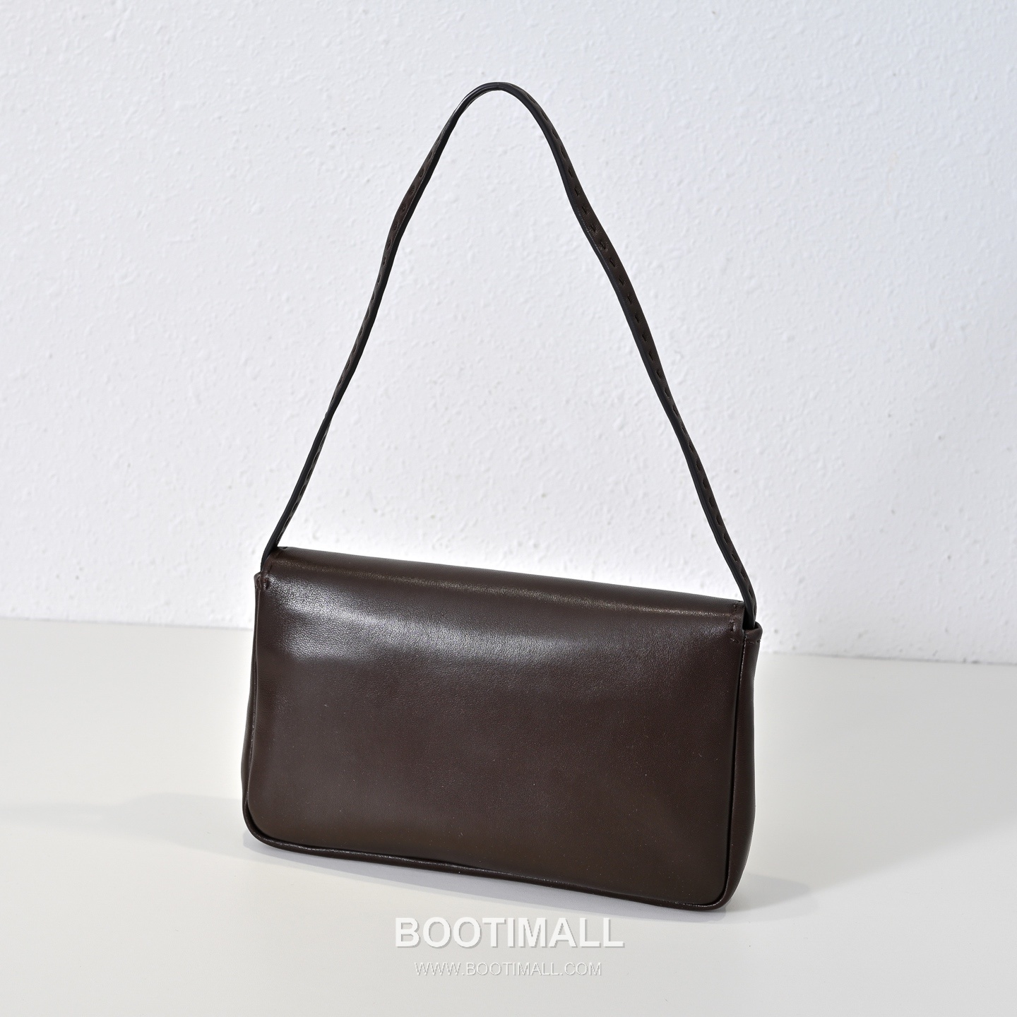 The Row Nuance Lambskin Tote Bag with External Stitch Detail 더로우 뉴앙스 램스킨 외부 스티치 토트백 29cm 3