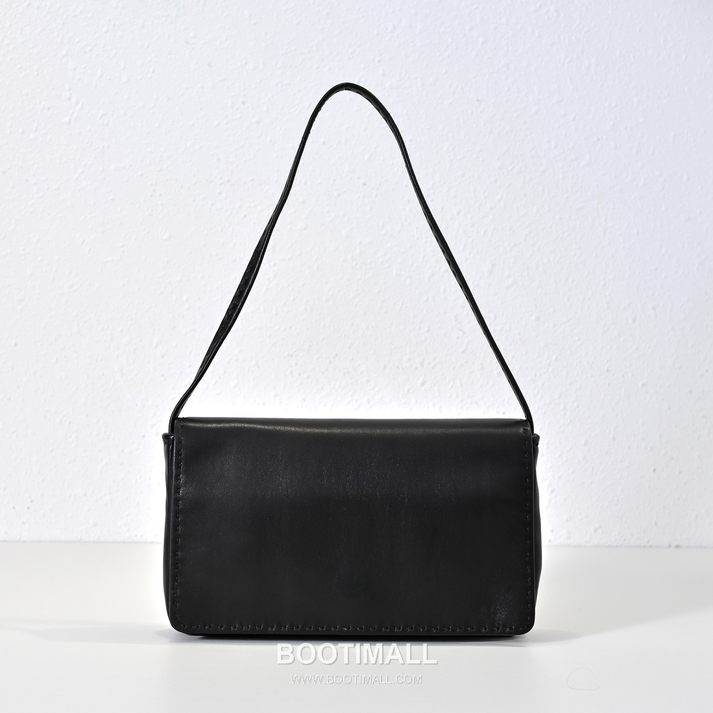 The Row Nuance Lambskin Tote Bag with External Stitch Detail 더로우 뉴앙스 램스킨 외부 스티치 토트백 29cm 1