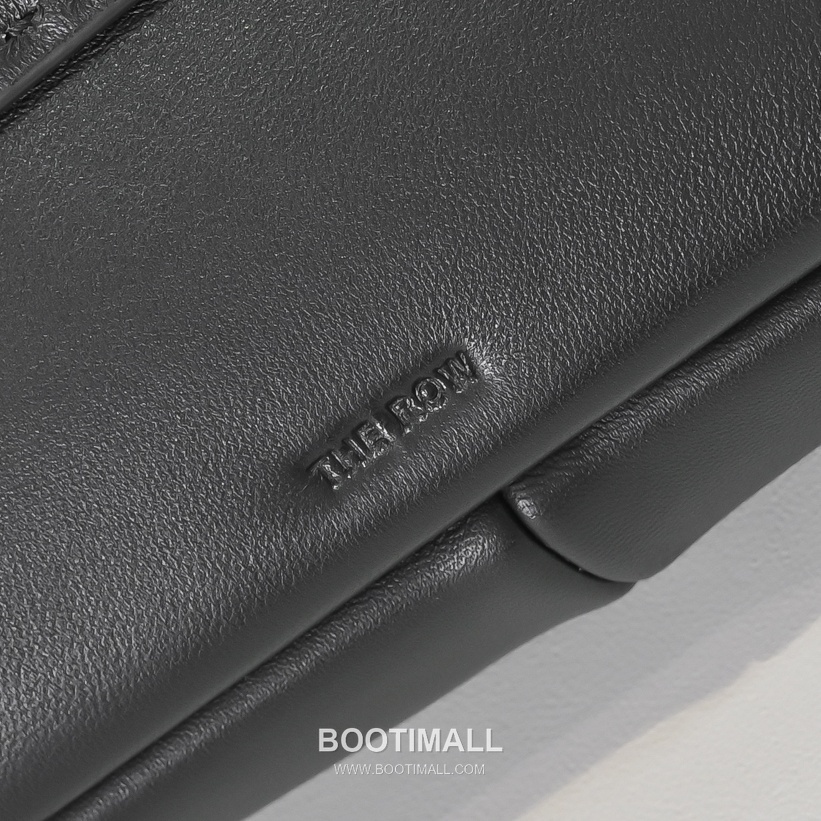 The Row Lambskin Tote Bag with Hand Stitch Detail 더로우 램스킨 핸드 스티치 토트백 29cm 5