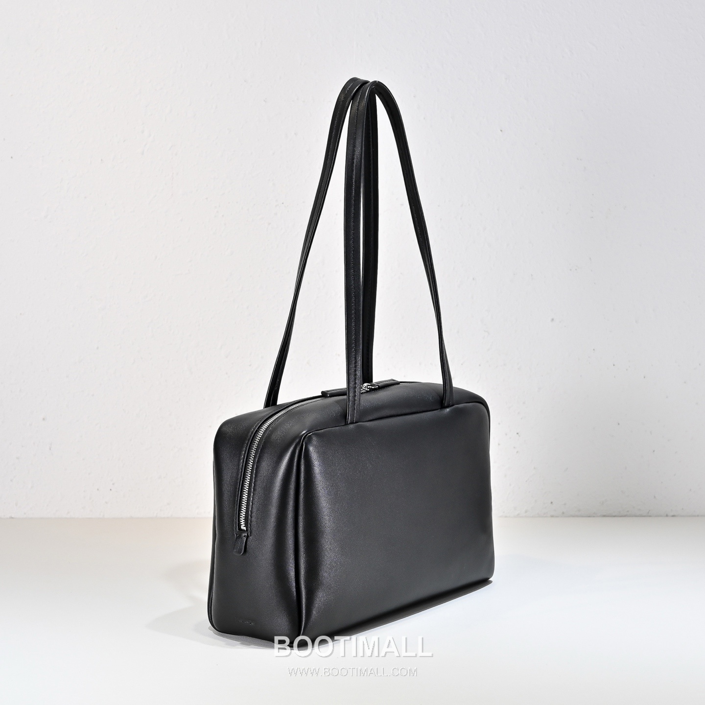 The Row Astra Lambskin Bowling Bag with Long Handle Detail 더로우 아스트라 램스킨 롱핸들 보울링 숄더백 30cm 2