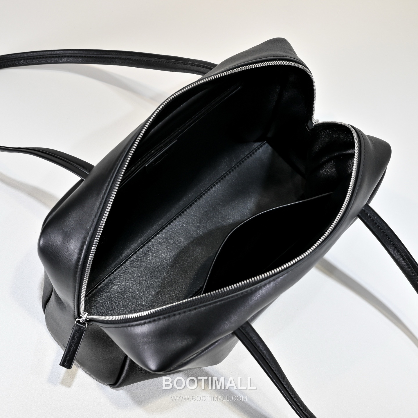 The Row Astra Lambskin Bowling Bag with Long Handle Detail 더로우 아스트라 램스킨 롱핸들 보울링 숄더백 30cm 8